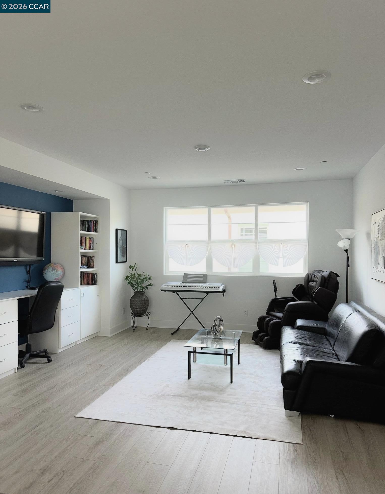 27151 Backdrop Lane Stevenson Ranch, CA 91381 - Photo 10 of 22
