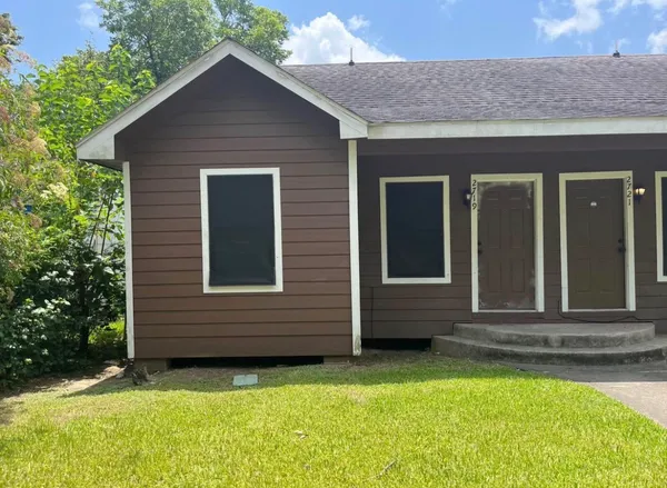$925 | 2719 Virginia Street, Baytown, TX 77520