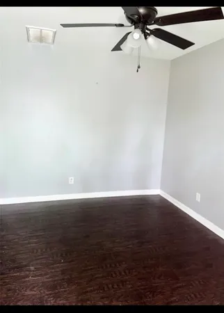 $995 | 2721 B Virginia Street, Baytown, TX 77520