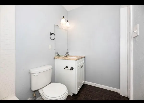 $995 | 2721 B Virginia Street, Baytown, TX 77520