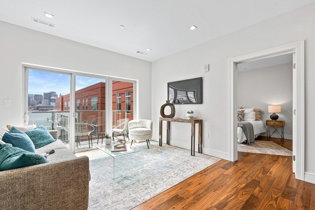 99 Sumner Street, Unit U604 Boston, MA 02128 - Photo 3 of 38