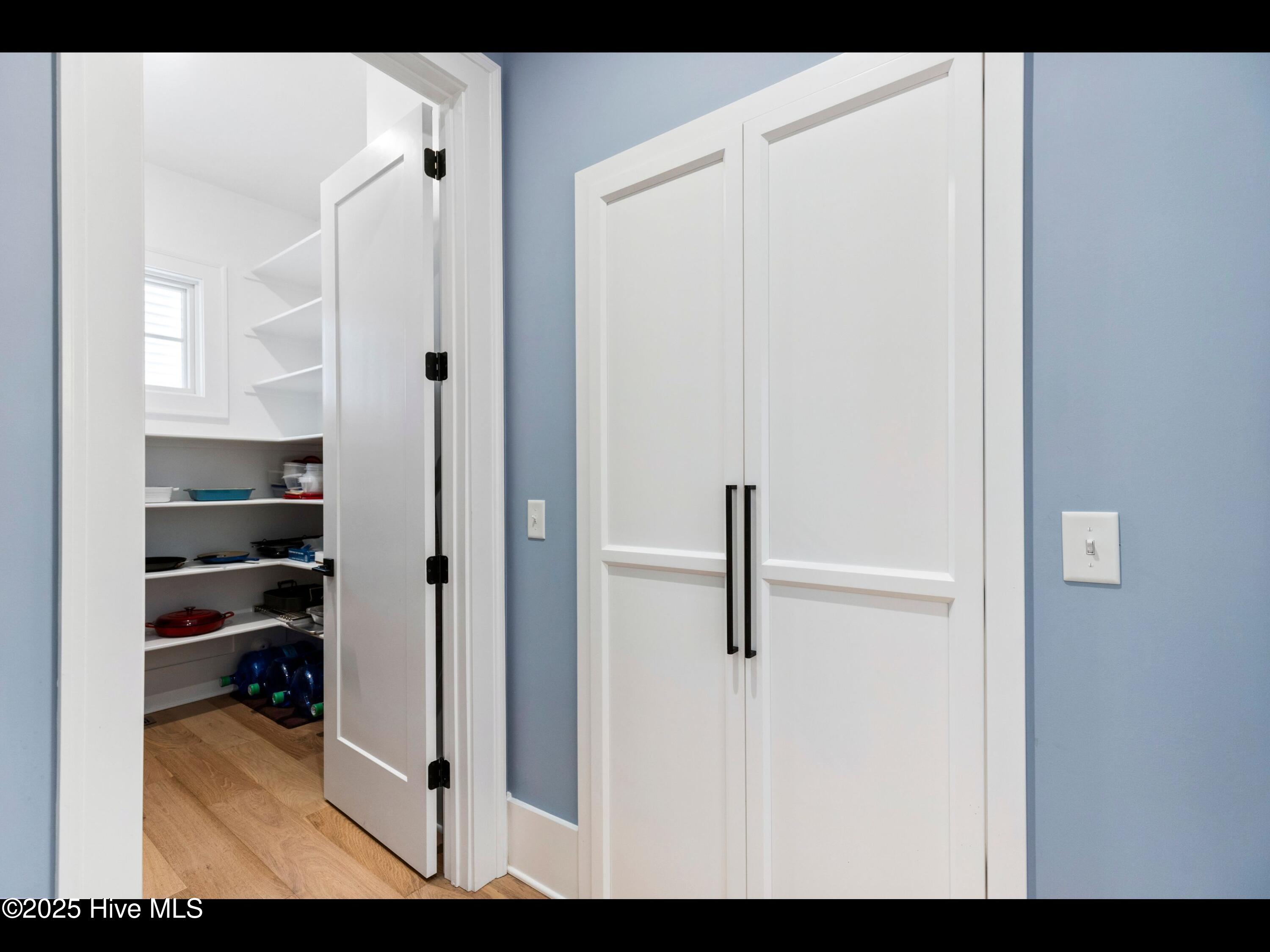1012 Midnight Channel Road Wilmington, NC 28403 - Photo 36 of 105 Tucked Away Butler's Pantry