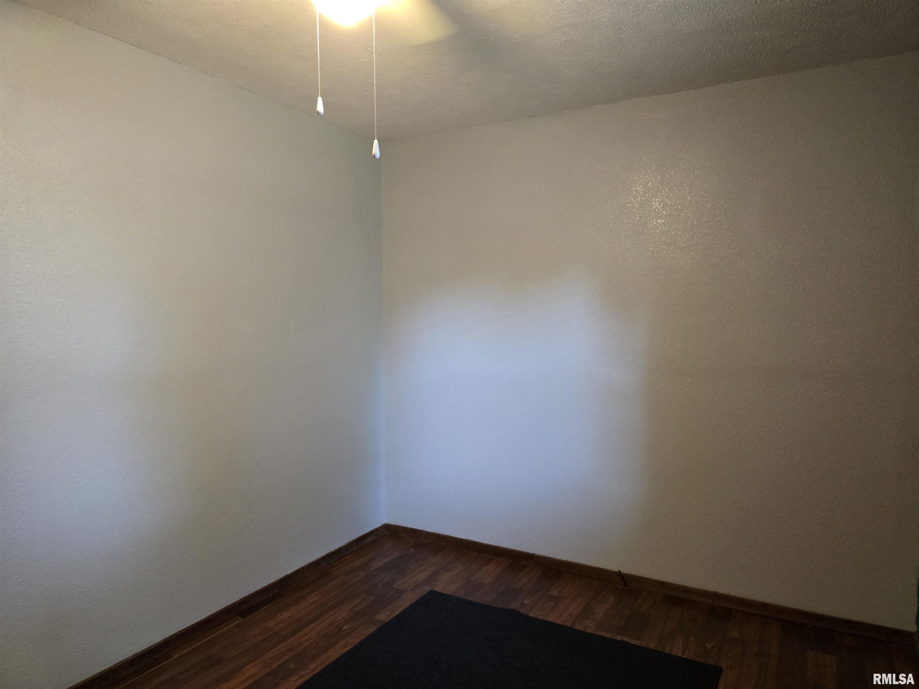 746 North 7th Avenue Canton, IL 61520 - Photo 23 of 48