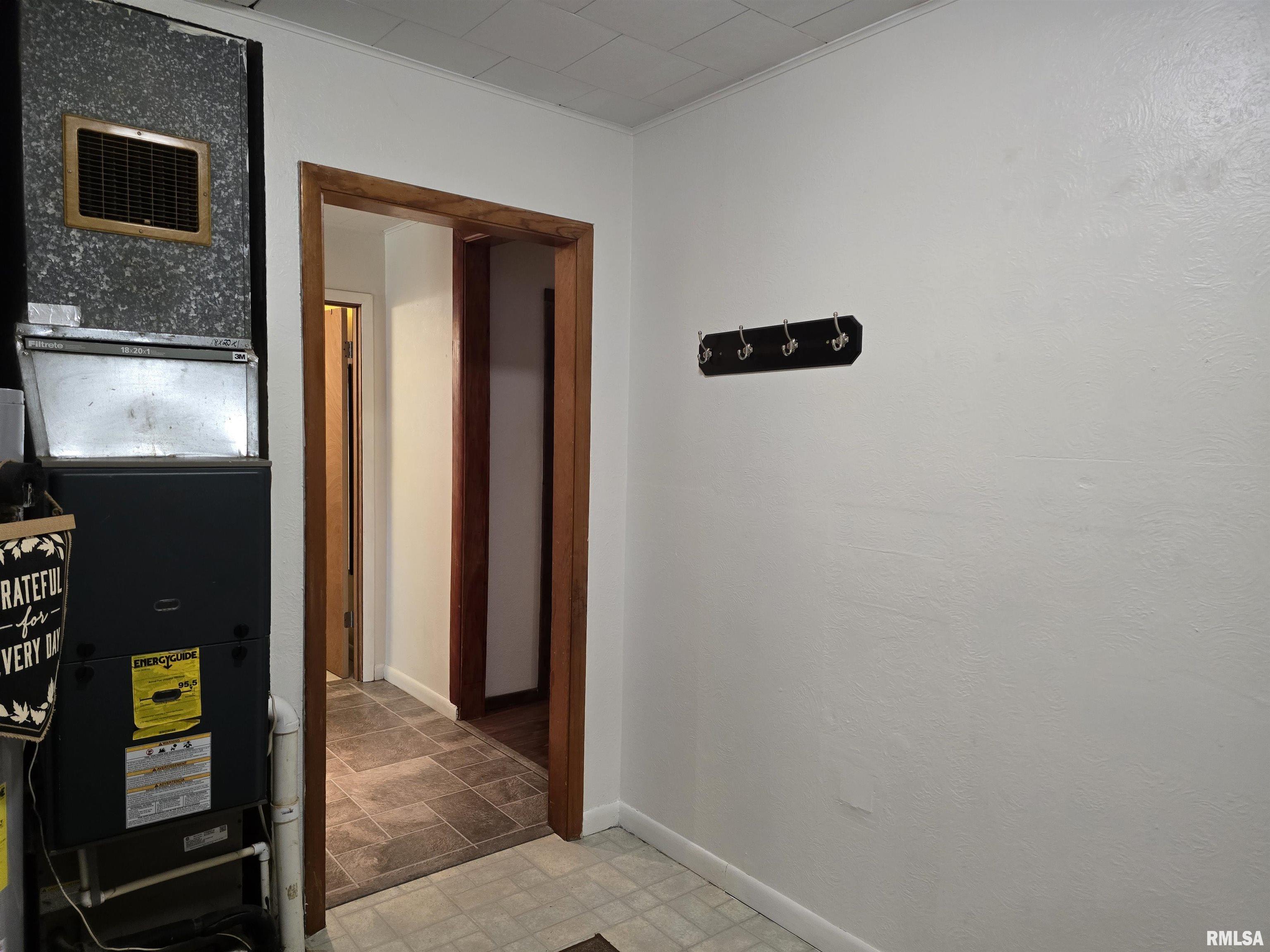 746 North 7th Avenue Canton, IL 61520 - Photo 38 of 48