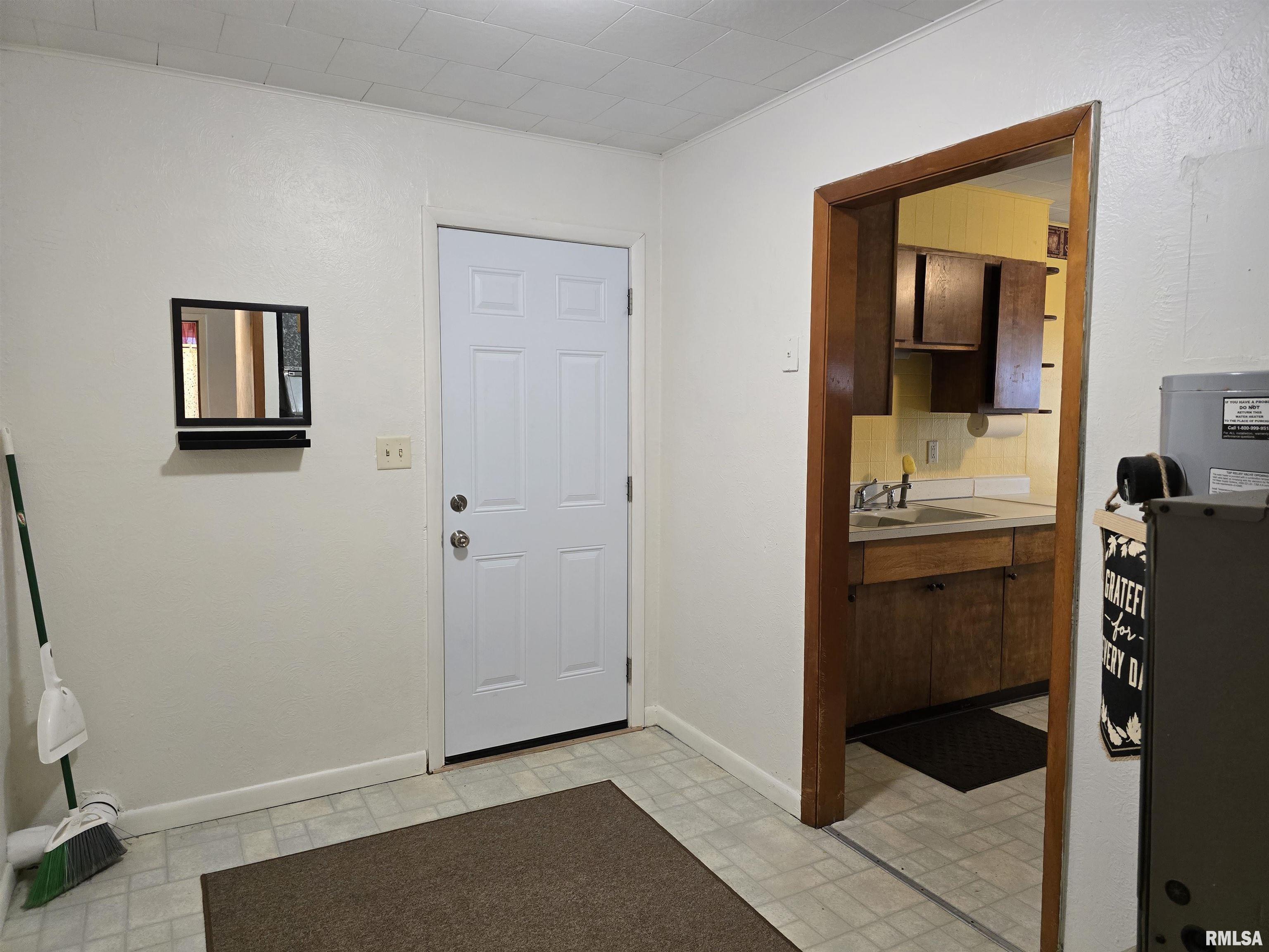 746 North 7th Avenue Canton, IL 61520 - Photo 39 of 48