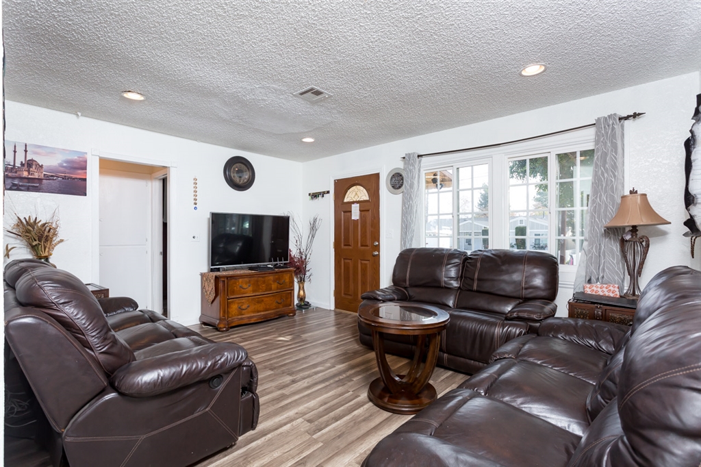 9464 Mandeville Road Santee, CA 92071 - Photo 6 of 25