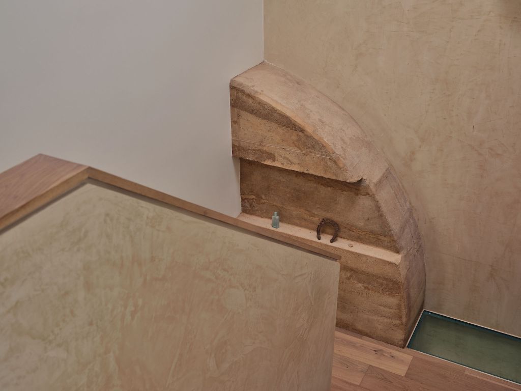 2201 Garden Street Austin, TX 78702 - Photo 17 of 40 a close view of closet