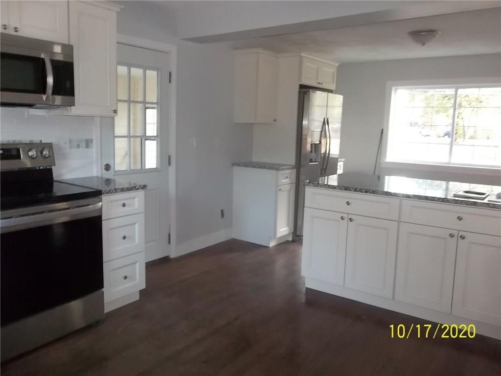 82 Strawberry Field Road Warwick, RI 02886 - Photo 6 of 14 Gallery Image 6