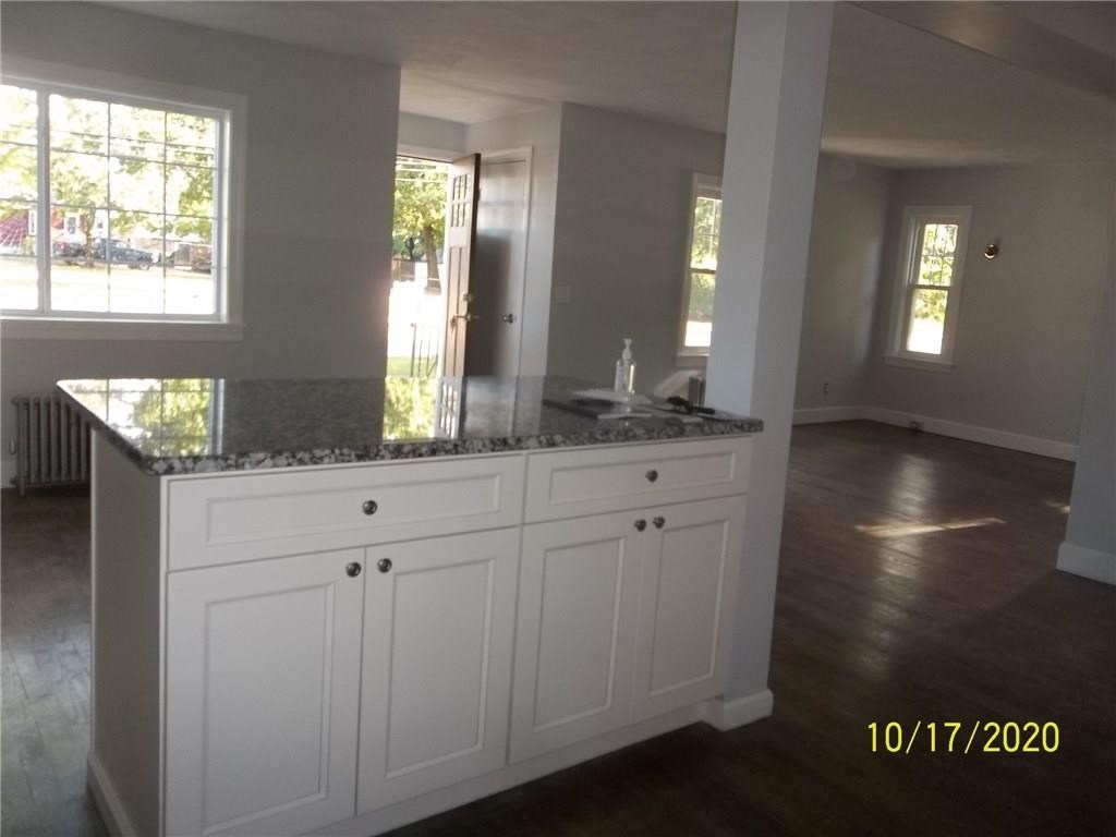 82 Strawberry Field Road Warwick, RI 02886 - Photo 7 of 14 Gallery Image 7