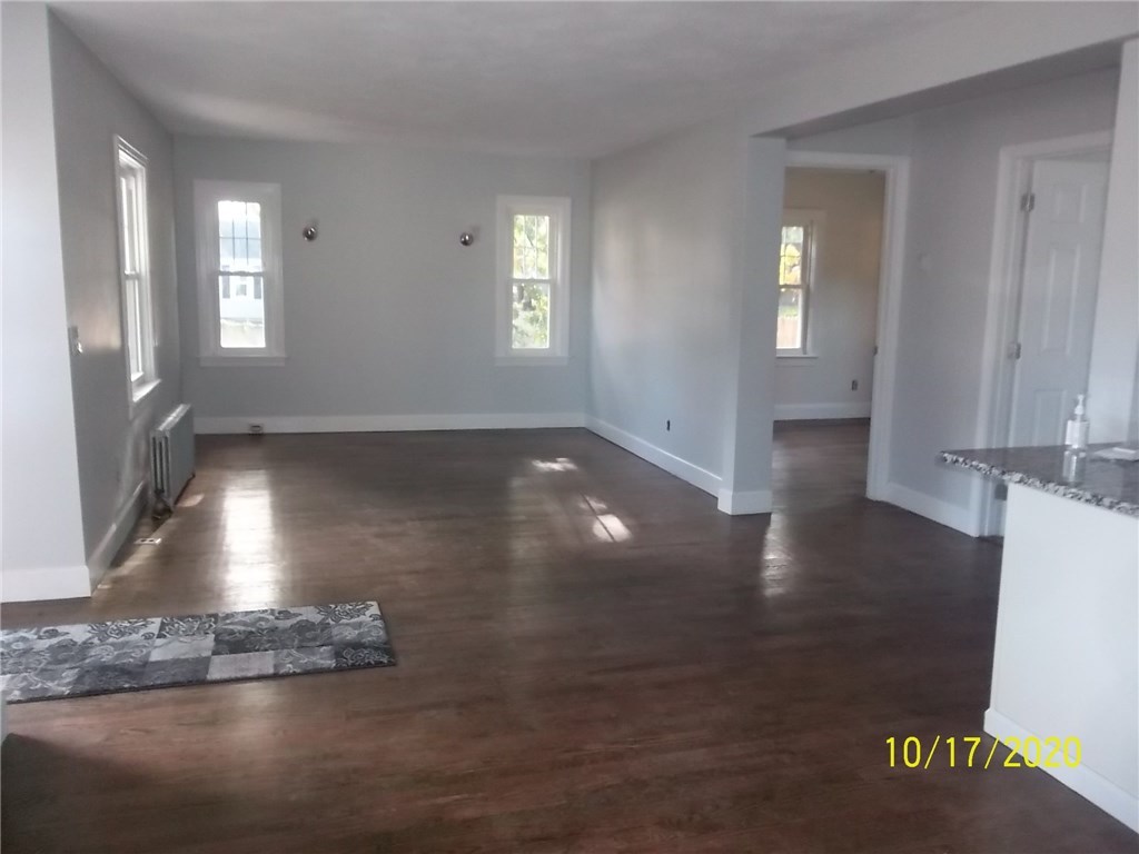82 Strawberry Field Road Warwick, RI 02886 - Photo 8 of 14 Gallery Image 8