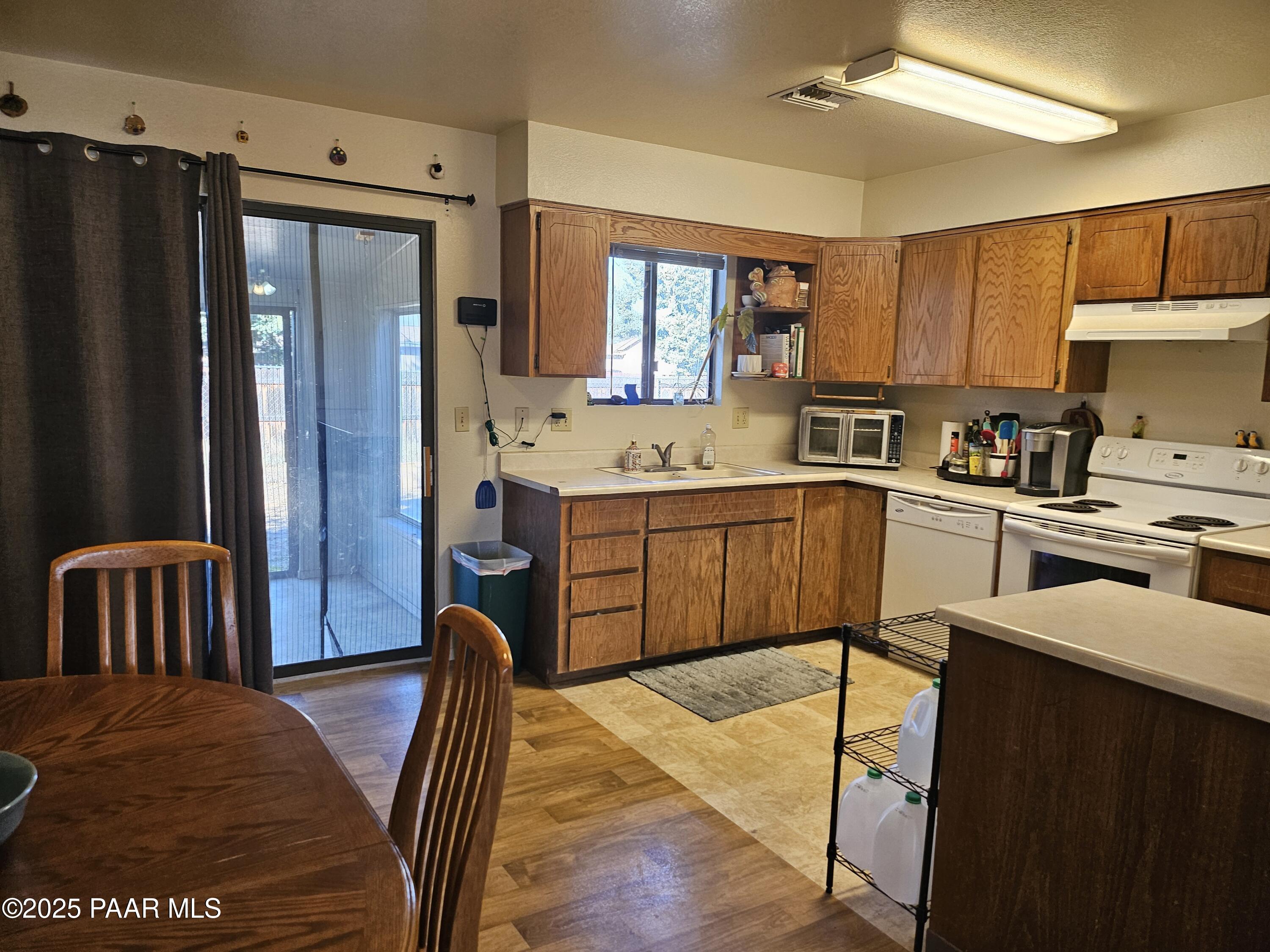 8366 East Yavapai Road Prescott Valley, AZ 86314 - Photo 12 of 14 20241109_153109