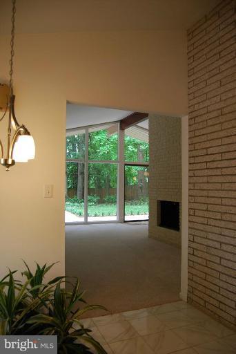 18324 Cabin Road Triangle, VA 22172 - Photo 8 of 15 Interior (General)