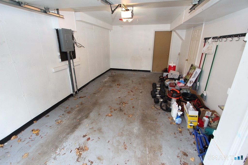 380 Hitchcock Road, Unit 47 Waterbury, CT 06705 - Photo 10 of 21