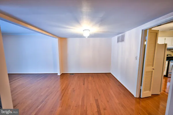 $2,750 | 10 Killadoon Court, Lutherville-Timonium, MD 21093