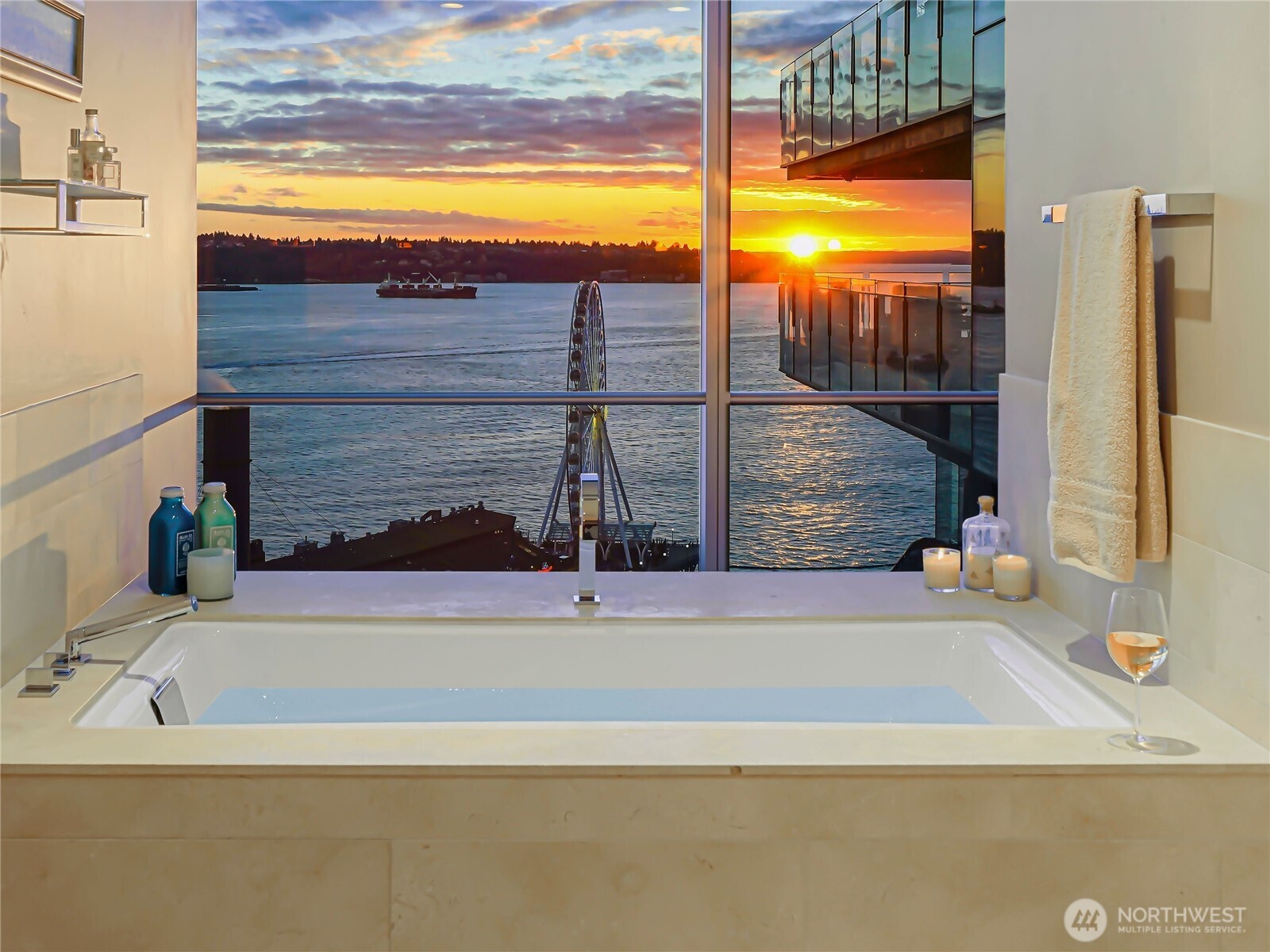 99 Union Street, Unit 1102 Seattle, WA 98101 - Photo 14 of 34
