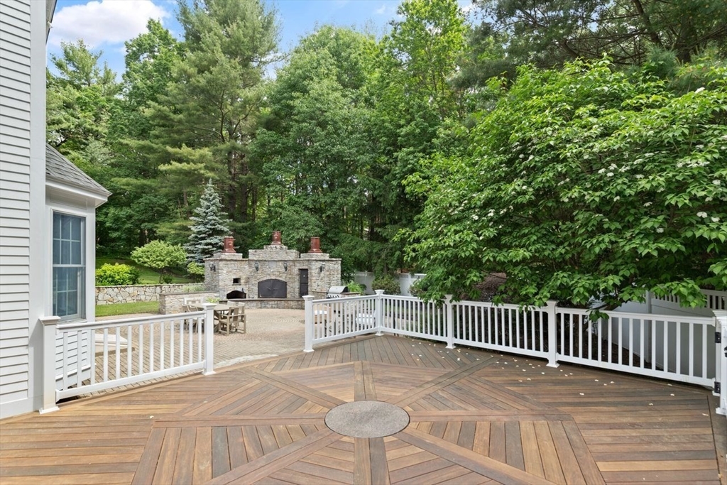 9 Mohawk Lane Lynnfield, MA 01940 - Photo 31 of 42 a balcony with a potted plant