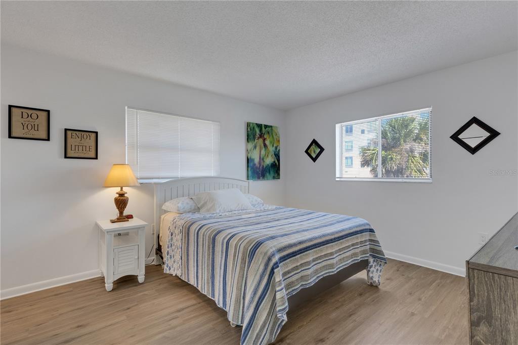210 Albee Road West Nokomis, FL 34275 - Photo 19 of 48 Gallery Image 19