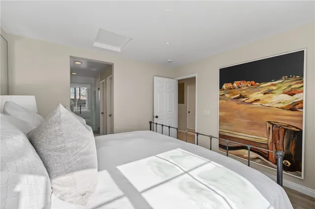 $819,900 | 27 Dietes Court, Ladera Ranch, CA 92694