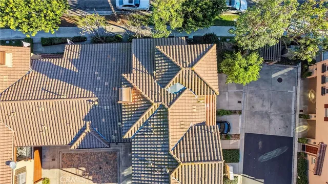 $819,900 | 27 Dietes Court, Ladera Ranch, CA 92694