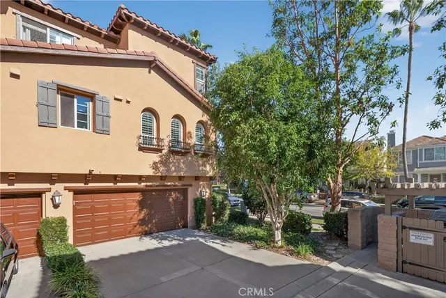$819,900 | 27 Dietes Court, Ladera Ranch, CA 92694