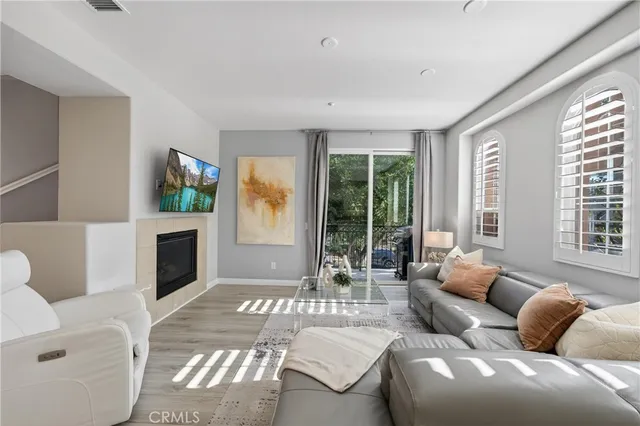 $819,900 | 27 Dietes Court, Ladera Ranch, CA 92694