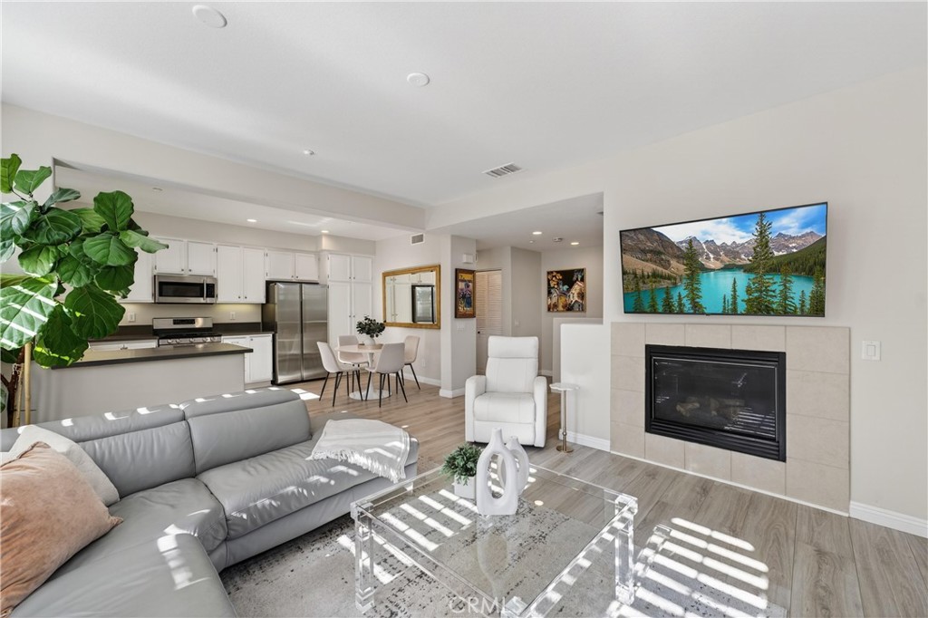 27 Dietes Court Ladera Ranch, CA 92694 - Photo 6 of 46