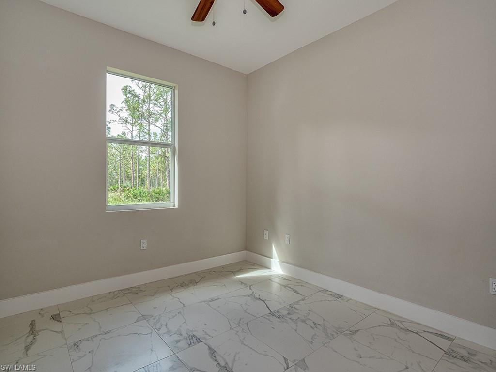 4226 68th Avenue Northeast Naples, FL 34120 - Photo 15 of 17