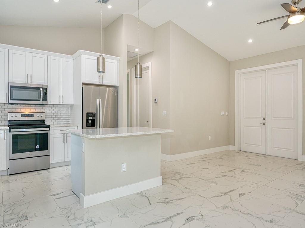 4226 68th Avenue Northeast Naples, FL 34120 - Photo 8 of 17