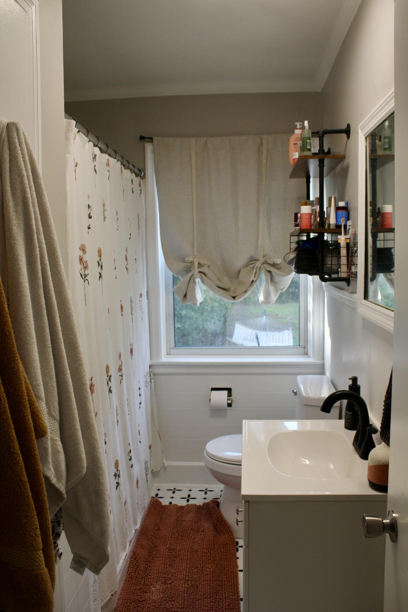 460 Hampton Street Elloree, SC 29047 - Photo 8 of 10 IMG_8543