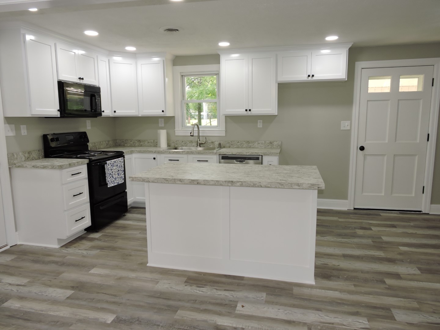 121 Carter Blake Road Tullahoma, TN 37388 - Photo 3 of 15 Gallery Image 3