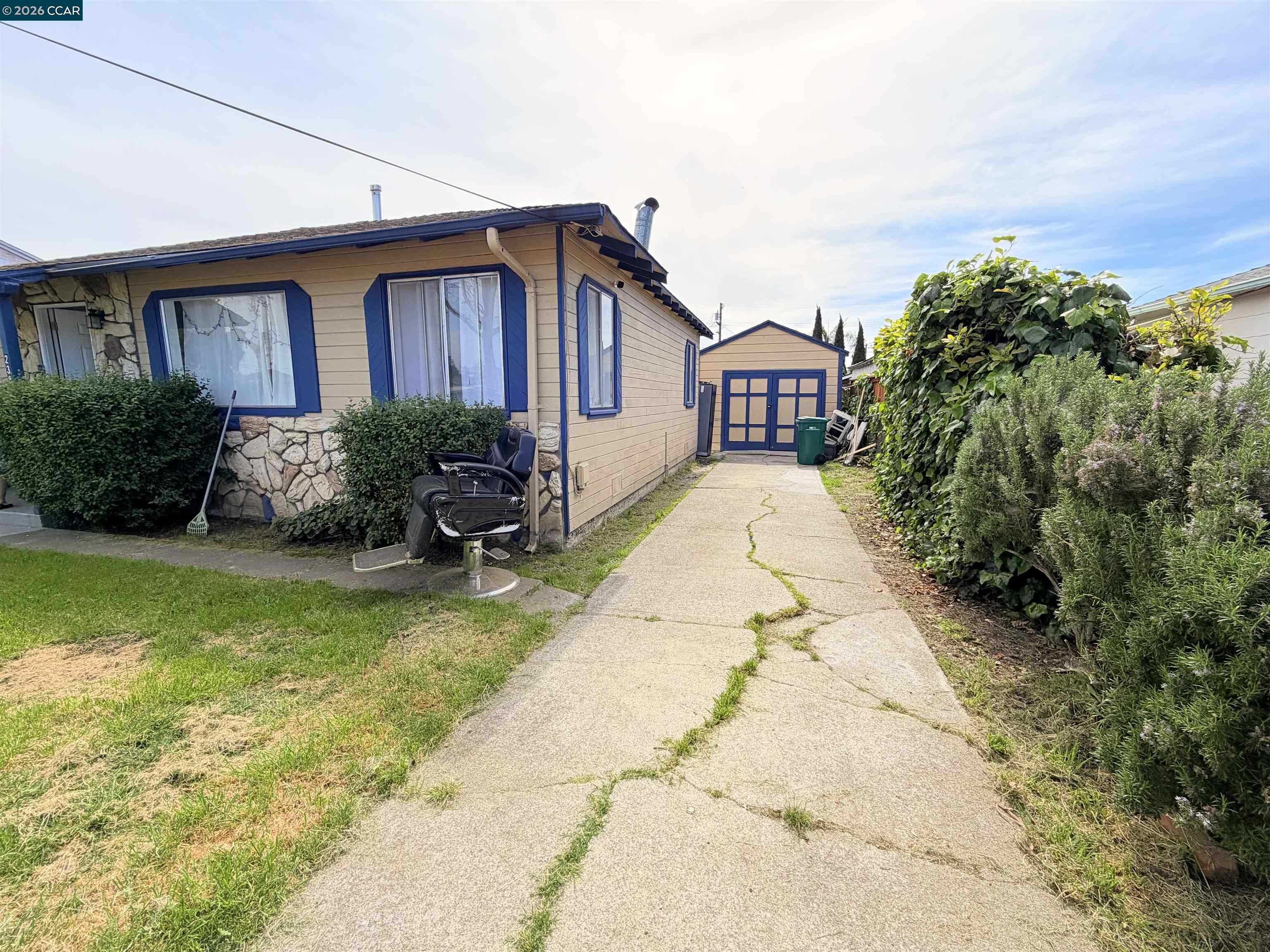 238 Fitzpatrick Road Oakland, CA 94603 - Photo 16 of 18