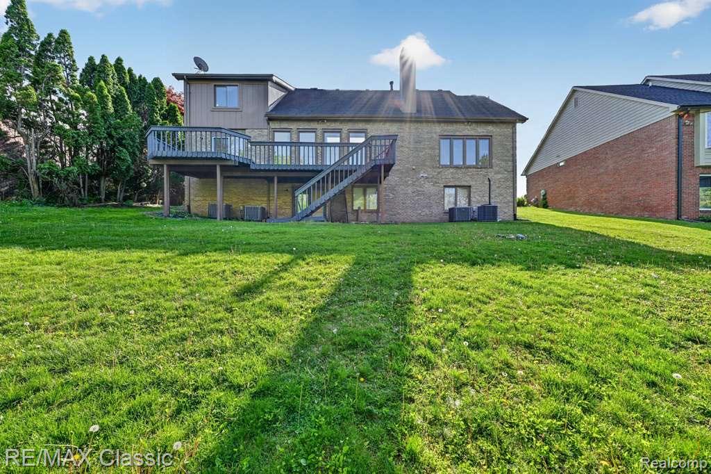 30779 Country Ridge Circle Farmington Hills, MI 48331 - Photo 33 of 46