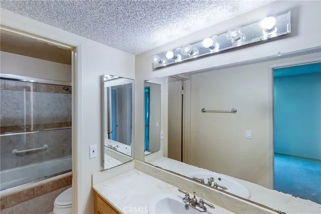 $427,000 | 6600 Warner Avenue, Unit 88, Huntington Beach, CA 92647