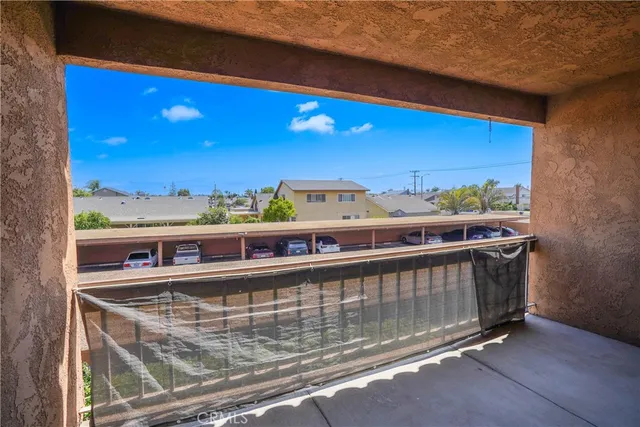 $427,000 | 6600 Warner Avenue, Unit 88, Huntington Beach, CA 92647