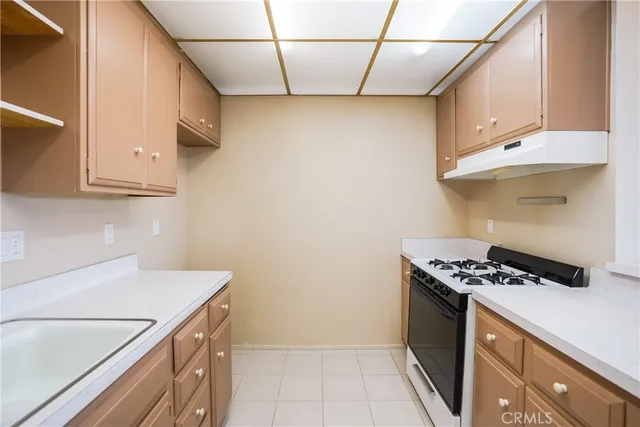 $427,000 | 6600 Warner Avenue, Unit 88, Huntington Beach, CA 92647