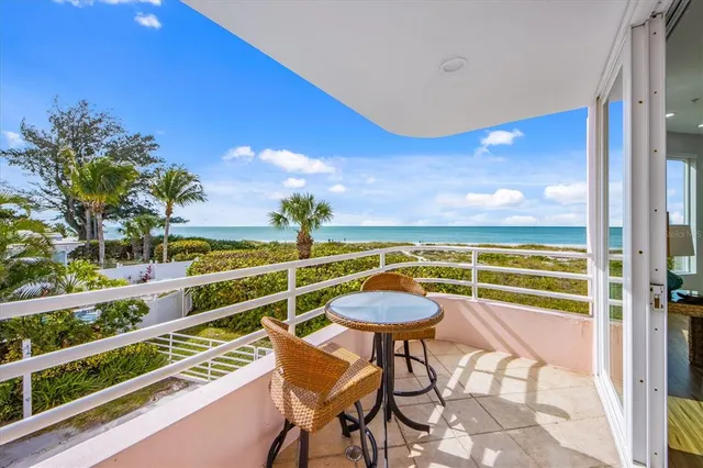 $2,395,000 | 3708 Gulf Drive, Unit 1, Holmes Beach, FL 34217