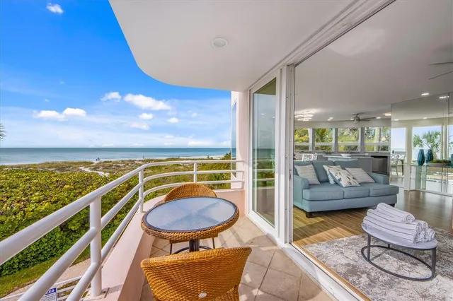 $2,395,000 | 3708 Gulf Drive, Unit 1, Holmes Beach, FL 34217
