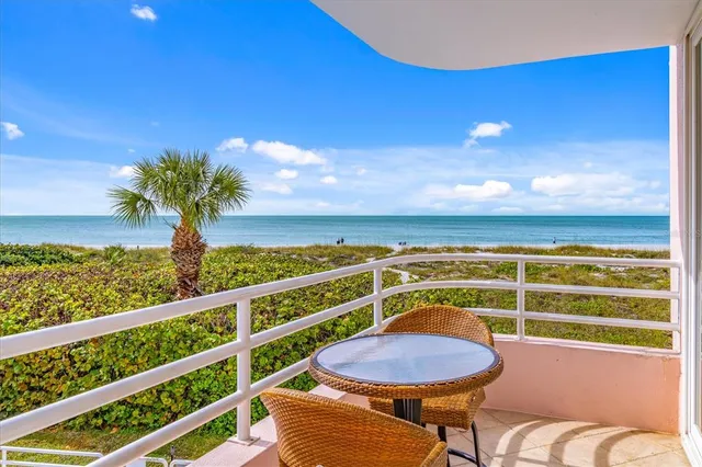 $2,395,000 | 3708 Gulf Drive, Unit 1, Holmes Beach, FL 34217