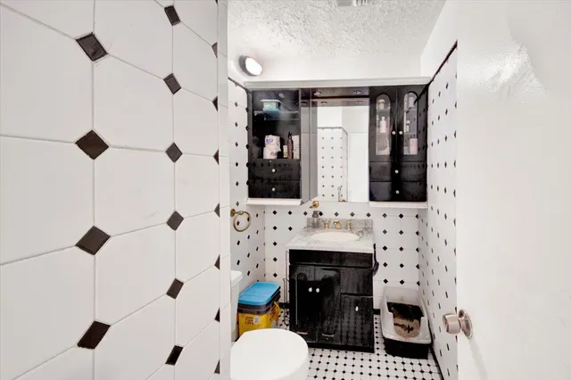 $808,888 | 410 East 155th Street | Melrose