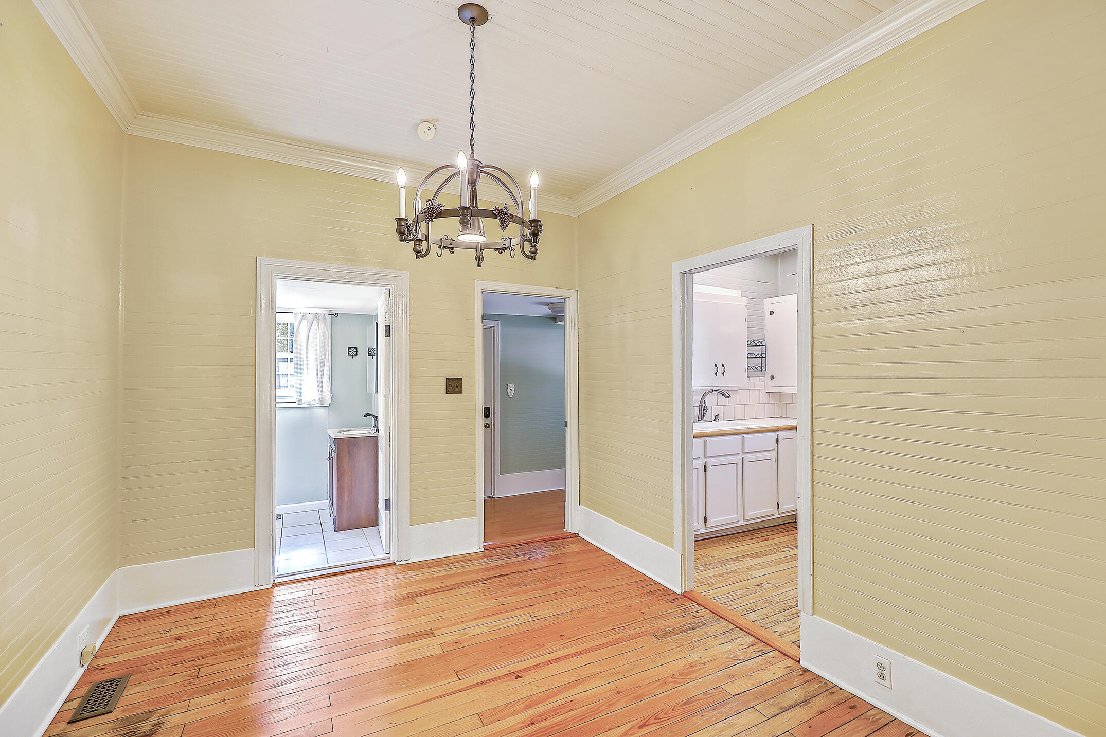 728 East Butternut Road Summerville, SC 29483 - Photo 9 of 41 0W7A4138_39_40_41_42_43_44