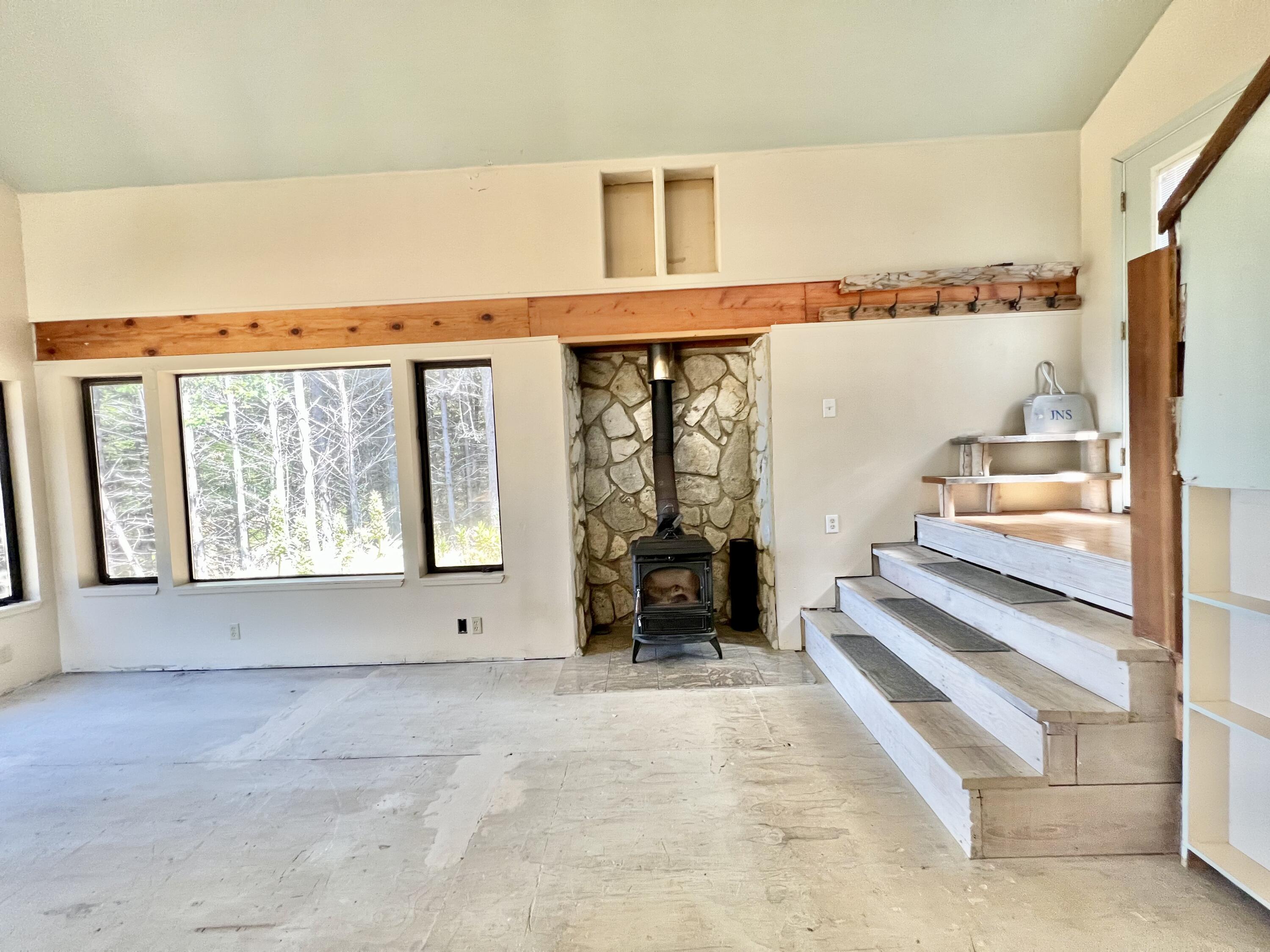 955 Spring Road Whitethorn, CA 95589 - Photo 27 of 74