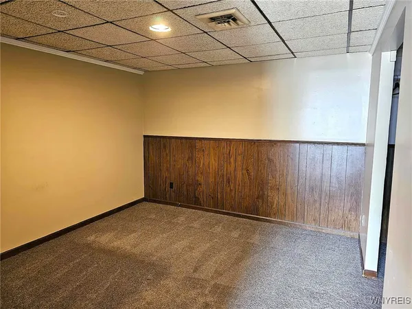 $1,000 | 1704 Abbott Road, Lackawanna, NY 14218