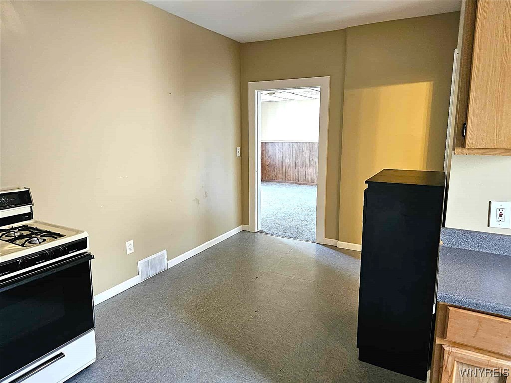 1704 Abbott Road Lackawanna, NY 14218 - Photo 10 of 15