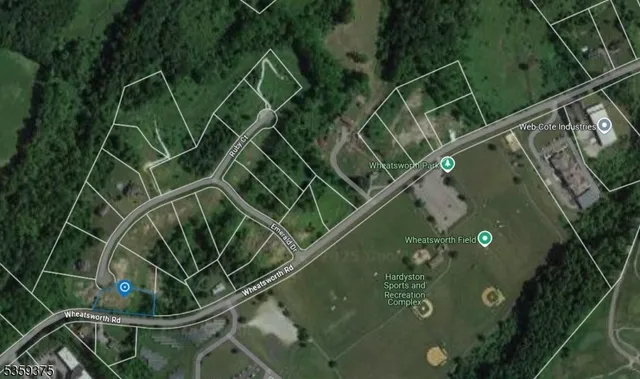 a view of a tennis court