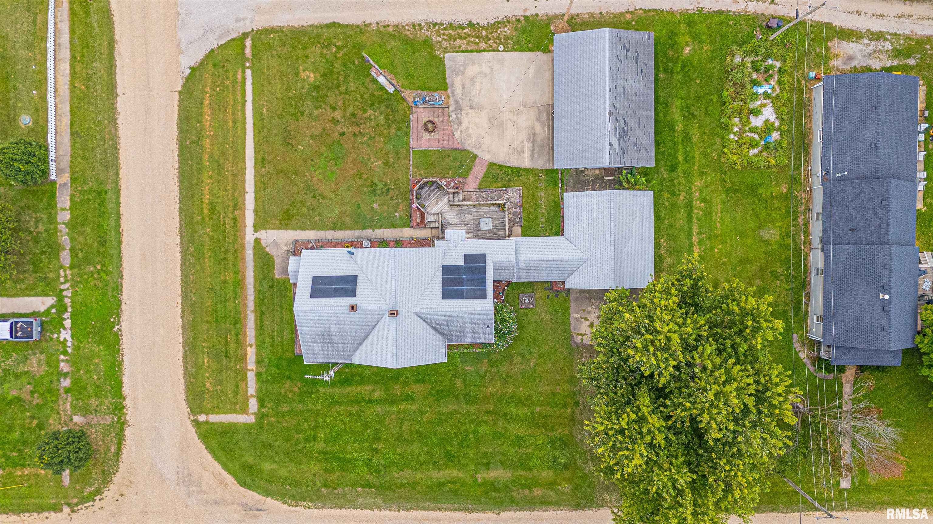 1547 Walnut Street Beason, IL 62512 - Photo 8 of 34 Gallery Image 8