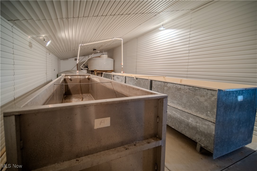 4688 Industry Road Ravenna, OH 44266 - Photo 32 of 39 Gallery Image 32