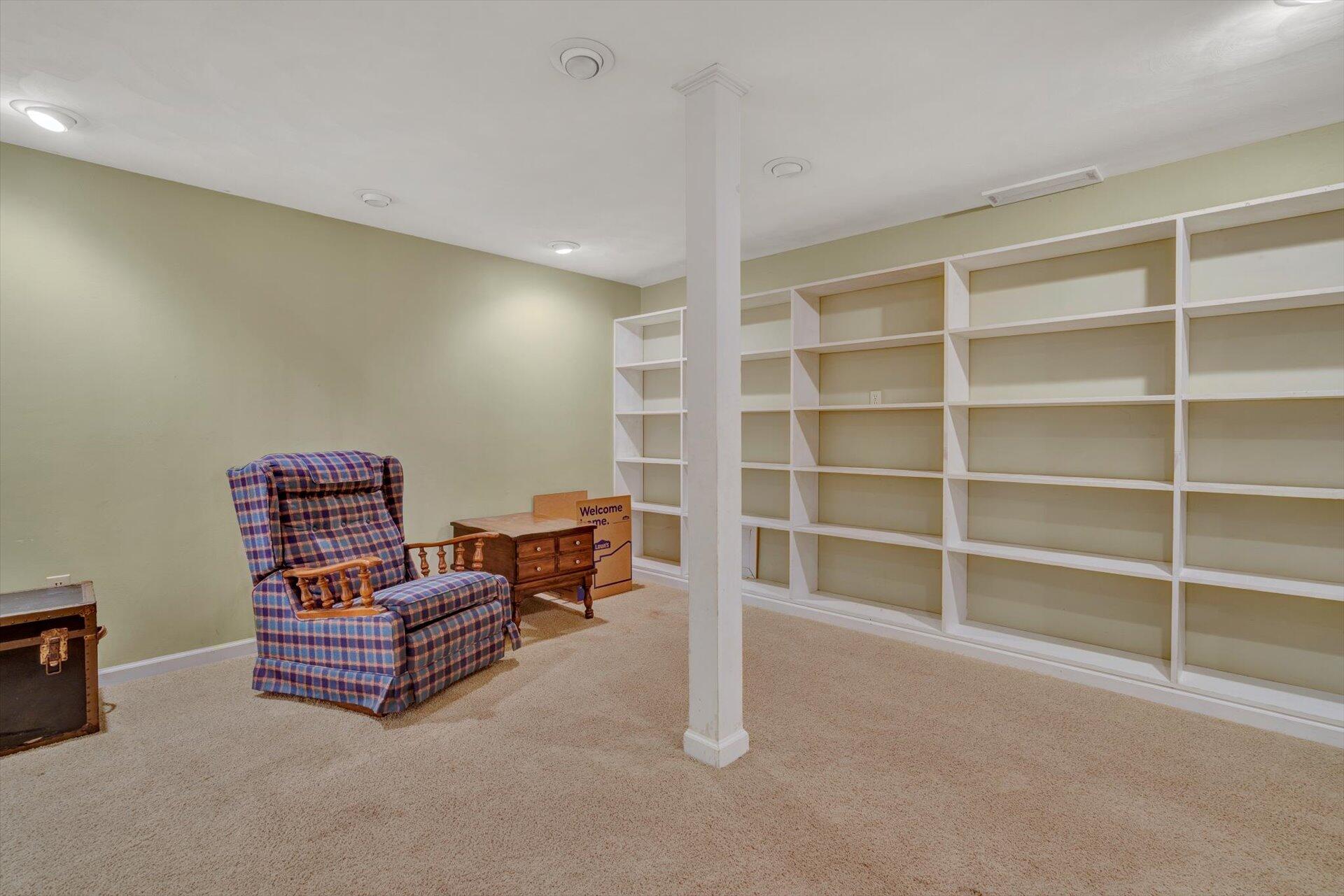 43 Nottingham Lane Blue Ridge, VA 24064 - Photo 27 of 51 a room with furniture and a window