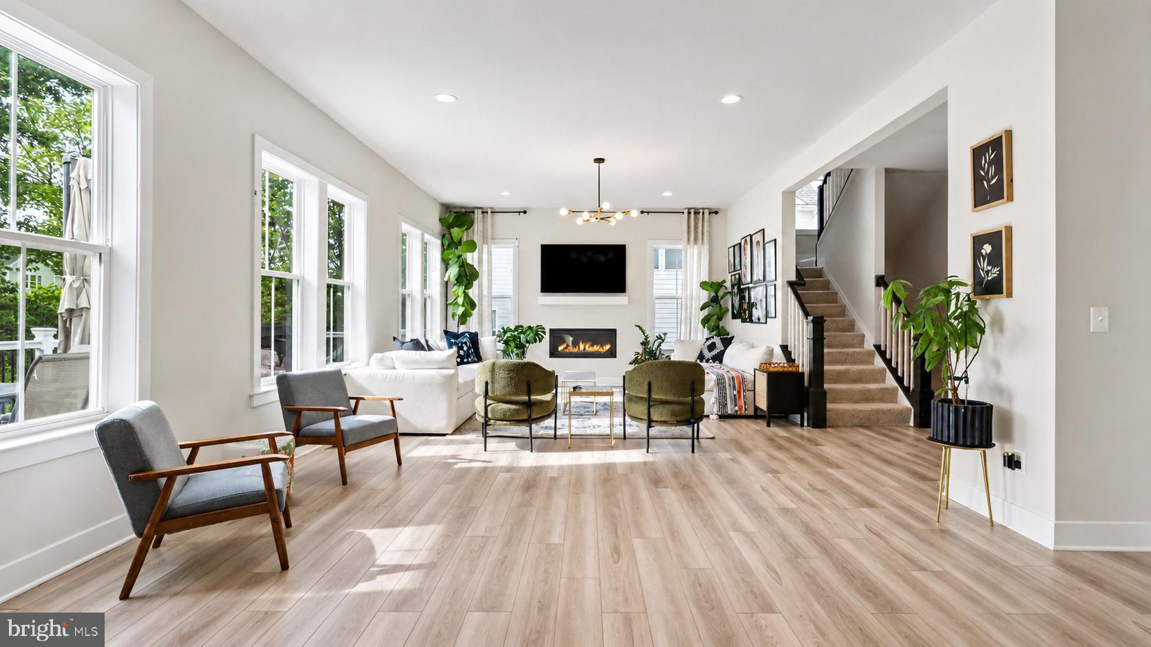 23609 Roselle Ridge Lane Aldie, VA 20105 - Photo 21 of 75 Bright and airy modern living space.