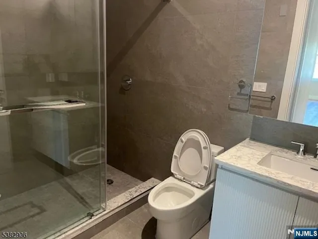 $3,800 | 1722 Springfield Avenue, Unit 402, Maplewood, NJ 07040