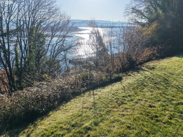 $69,000 | 353 O'Connell Street, North Bend, OR 97459